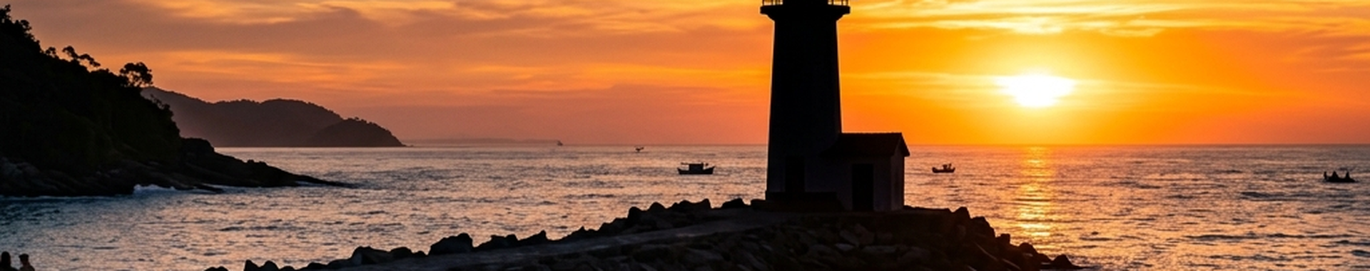 Farol de Itajaí no Pôr do Sol